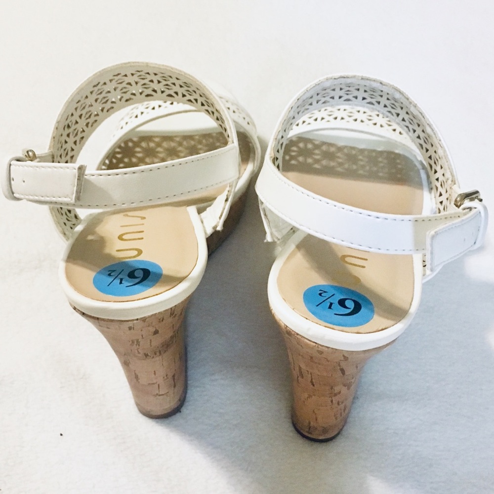 ❌SOLD❌ Unisa White Wedge Heel Sandals NEW W TAGS - Picture 3 of 8